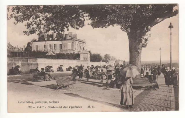 CPA Animée 64 - PAU - BOULEVARD DES PYRÉNÉES (PYRÉNÉES-ATLANTIQUES) - NON ÉCRITE