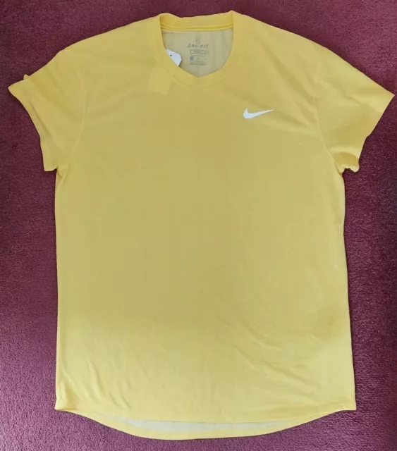 Nike Court Dri-FIT Challenger Men's Slim-Fit Tennis Top - Yellow, L