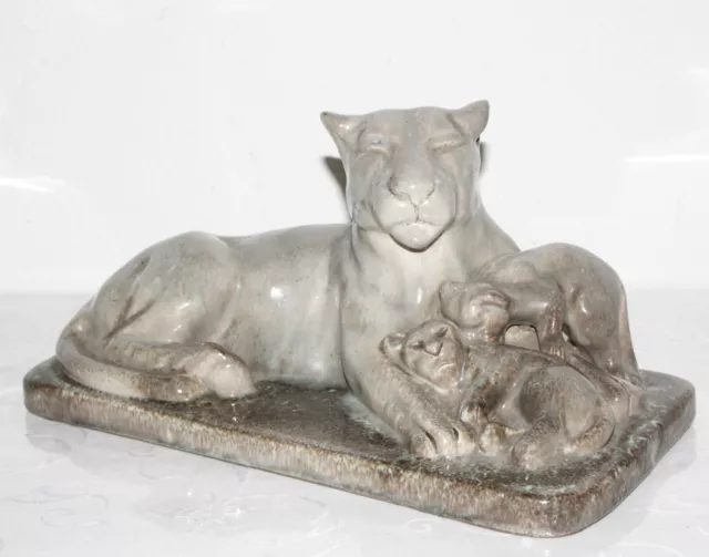 Keramik Figur, Art- Deco, Löwenfamilie, Löwin mit 2 Jungen,  Ritz Signatur E