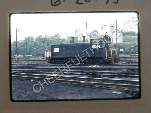 Original '73 Ektachrome Slide PC Penn Central 9044 SW9 Enola, PA   26L11