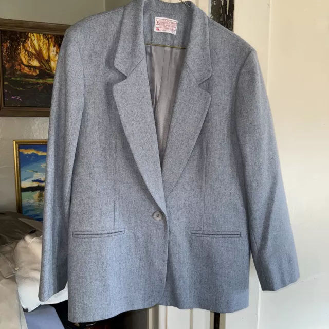 Pendleton Blazer Womens 14 Gray Plaid 100 Percent  Wool Jacket Virgin Wool Vtg