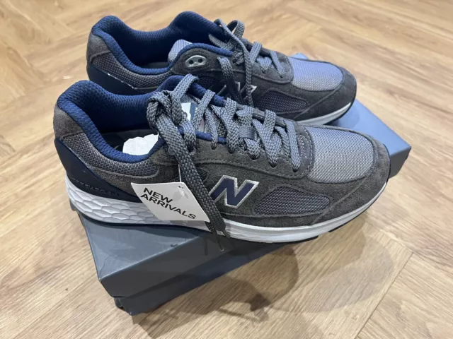 NEW BALANCE 446 Mens Trainers Size 7 Triple black 50.00