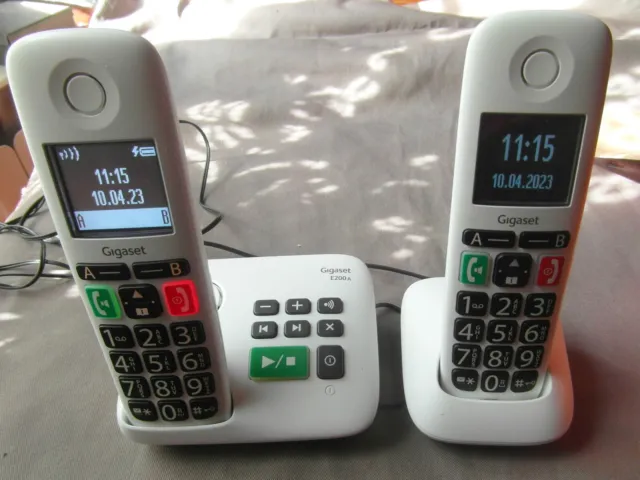 2 TELEPHONES SANS FIL GIGASET "GIGA E200A DUO BLANC" larges touches répondeur