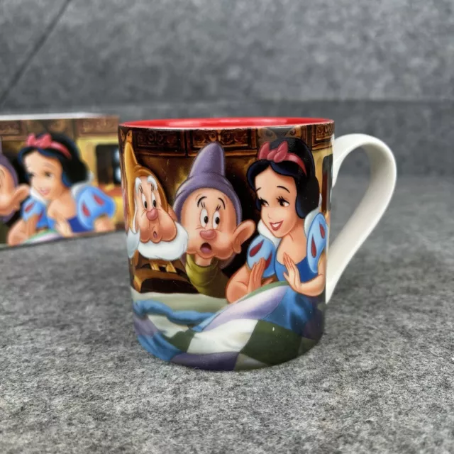 Walt Disney Classics Mug Snow White & The Seven Dwarfs 2010 Boxed