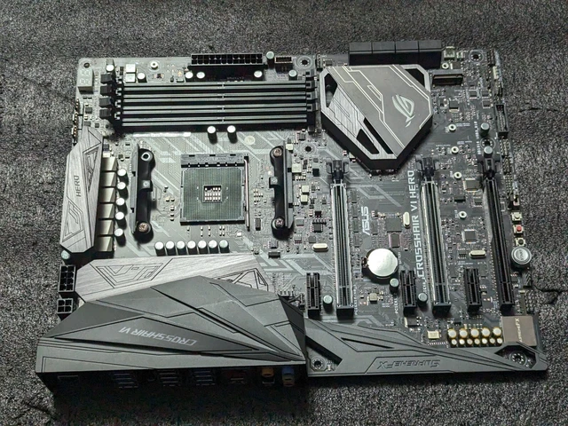 Chipsets, plateforme AM4 et ASUS Crosshair VI Hero - AMD Ryzen 7 1800X