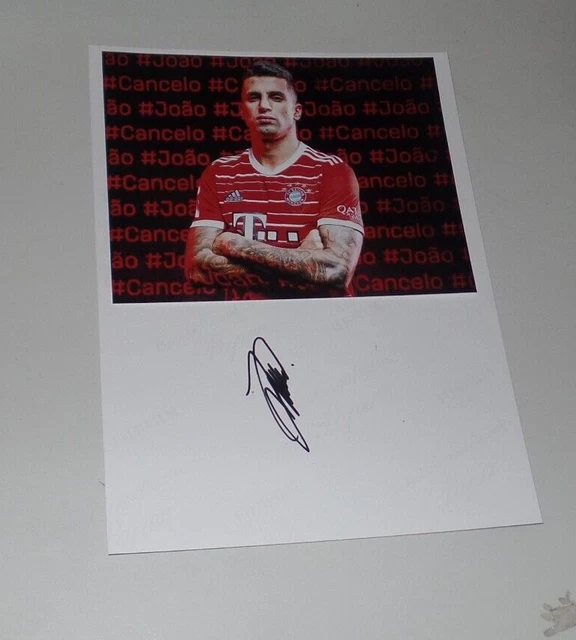 Joao Cancelo Bayern Munich, Portugal, Original Signed Photo 20x27 cm (N05)