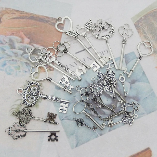 10 Stück Silber Legierung Gemischt Retro Schlüssel Anhänger Schmuck DIY Zubehör