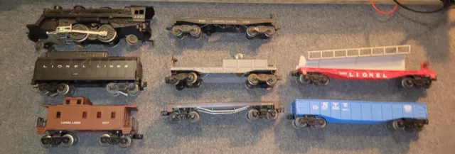 Lionel O Scale Train Set. Bench Clearing Lot. Engine and Cars