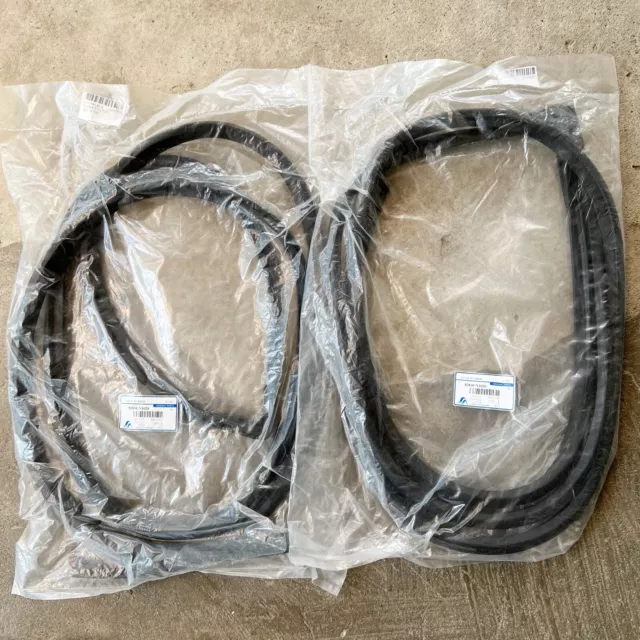 68-73 for Datsun 1600 Bluebird 510 SSS sedan rear door weatherstrip rubber seal