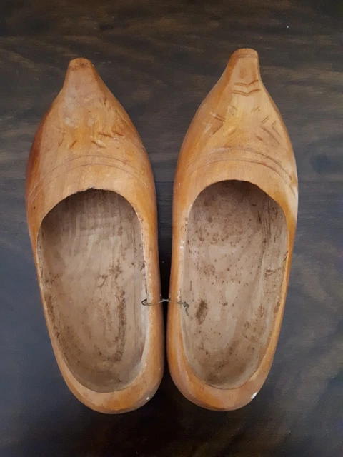 Paire de petits sabots en bois - Ma valise en carton