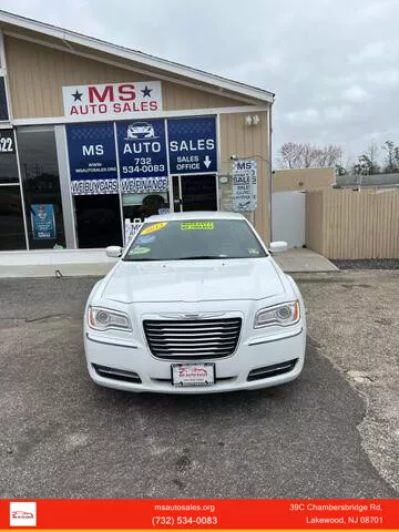 2013 Chrysler 300 Series 300 Sedan 4D