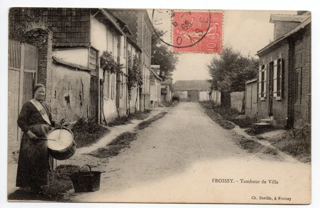 FROISSY oise CPA 60 Le drum de ville woman drum apparatus No. 3