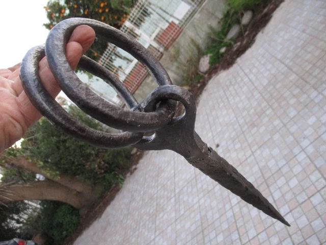 Antique Wrought Iron Strong Tethering Double Ring on Pin Game Hook Old Hardware 4