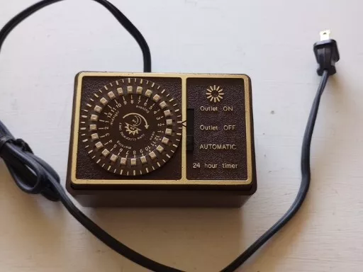 Vintage Lamp Light 24-hr Programmable Time Kmart Model 5107