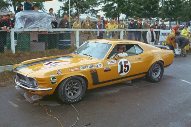 Ford Mustang Boss 302 & Parnelli Jones - 1970 Trans-Am race Kent, Wash. – photo