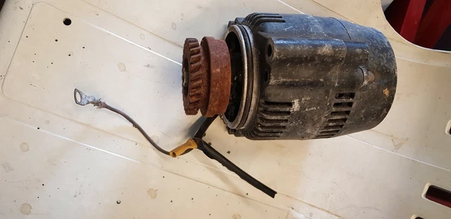 Suzuki GSXR750 GHJ GSXR1100 GHJ GU74B 86 87 88 Alternator Generator untested.
