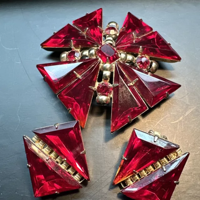 Vintage Gorgeous Red  Triangle Maltese Cross Brooch Pin Earrings Set Juliana?