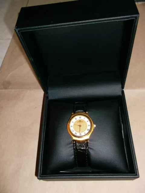 Extravagant PRG Anne Kramar Uhr Designer Armbanduhr vergoldet Geschenkbox NEU