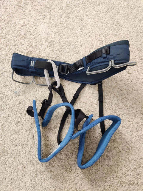 Black Diamond Momentum Harness Size XXL CLIMBING MOUNTAINEERING ASTRAL BLUE NIB
