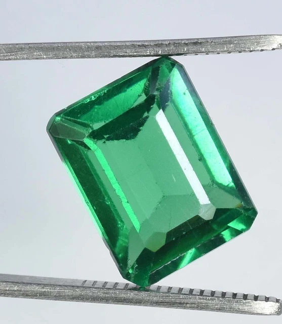 Émeraude Zambienne Naturelle 0,54 Ct - Couleur Vert Menthe, Ovale, Non Traitée, Qualité Excellente