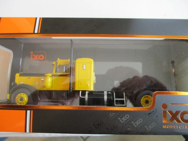 Dodge LCF CT 9000 1960 White 1/43 - TR185 IXO