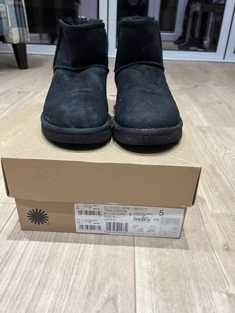 Ugg boots size 5.5 on sale