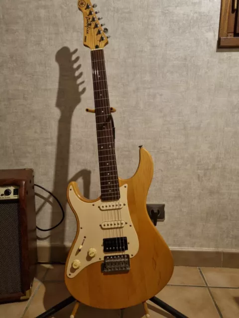 Guitare Gaucher Yamaha Pacifica