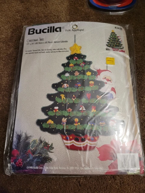 Bucilla 3-D ADVENT TREE TABLETOP Kit Felt Applique #84976 NEW