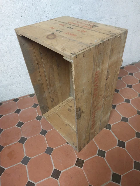 caisse en bois ancienne , vintage