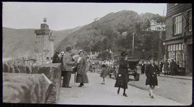 Glass Magic Lantern Slide ON THE FRONT LYNMOUTH C1920 PHOTO DEVON