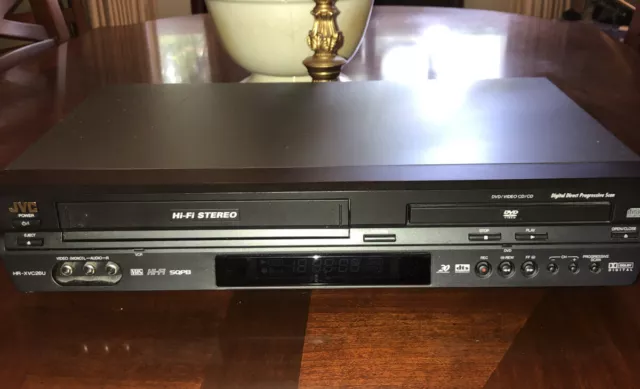 JVC HR-XVC26U DVD Player