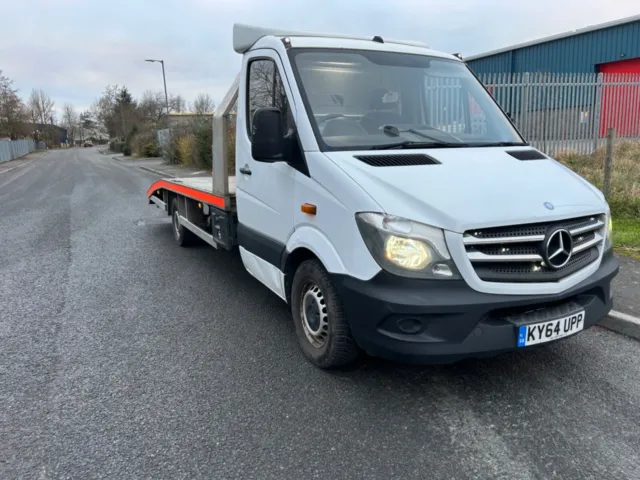 2014 Mercedes sprinter recovery truck 6 speed automatic lwb 145000 miles