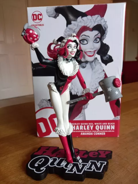 HARLEY QUINN Red White & Black Statue AMANDA CONNER Christmas Costume