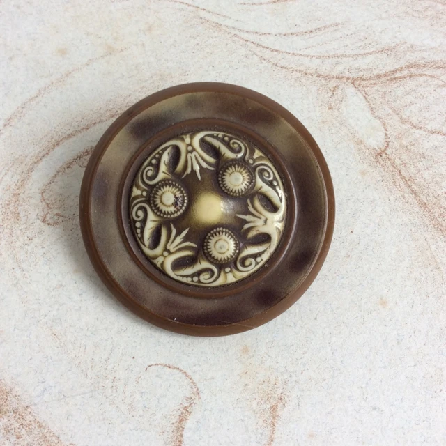 Grand Bouton Ancien Celluloïd  1900 Art Nouveau 44 mm