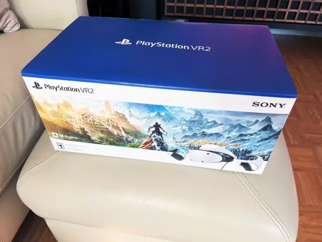 NEW UNOPENED Sony PSVR2 for PS5 CFIJ-17000 Playstation VR2 JAPAN Brand New