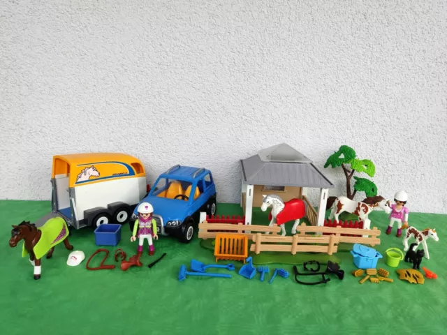 PLAYMOBIL Reitstall mit Pferdetransporter 5223 und reichlicher Ausstattung