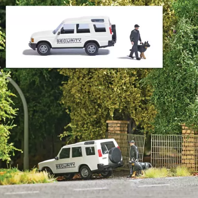 Busch 7968 HO Scale K-9 Security - Policeman, Dog, Land Rover Discovery