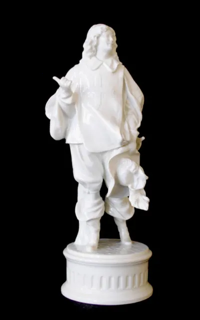 GINORI Capodimonte Italy Figurine White Porcelain MUSKATEER 12" STUNNING