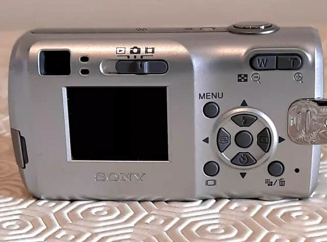 SONY FOTOCAMERA DIGITALE Cyber-shot DSC-S40