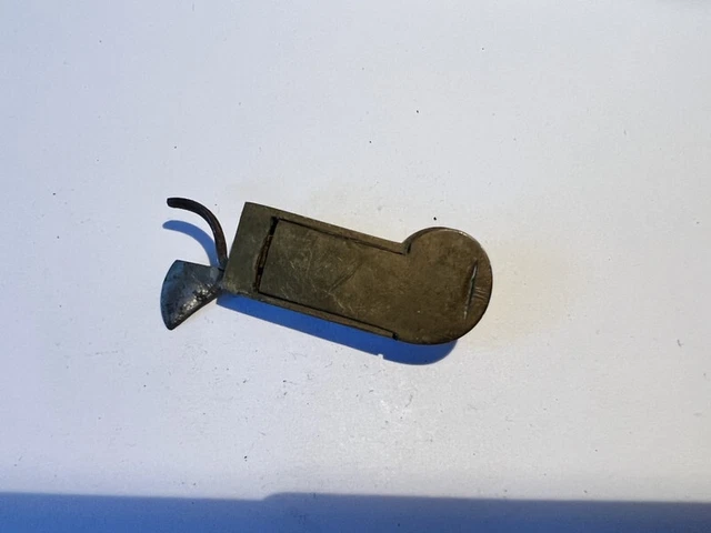 (27)  Aderlass Schnepper  Schröpfschnepper Aderlassmesser 19. Jhrdt. 2