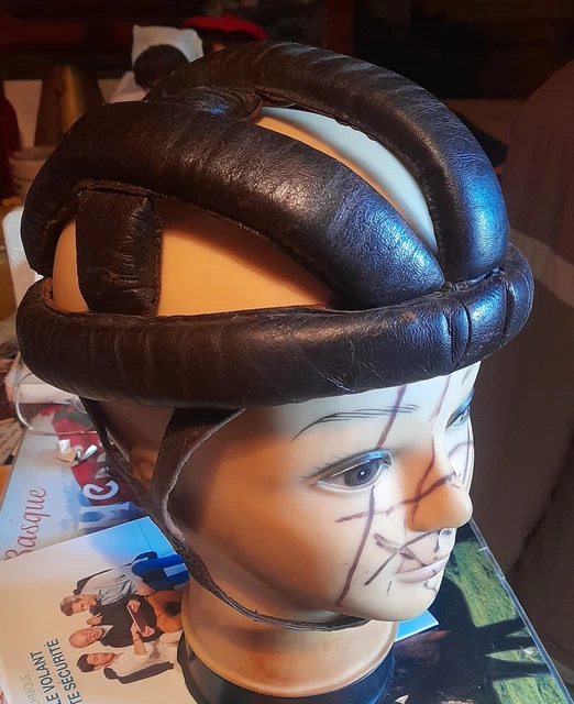 Ancien casque boudin de vélo - Label Emmaüs Ancien casque boudin de vélo - Label Emmaüs