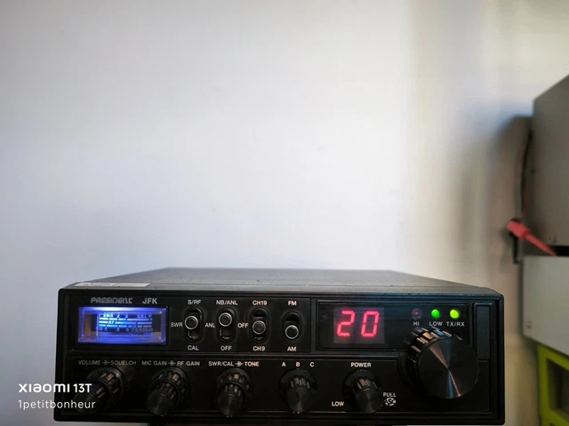 Realistic TRC-474 CB with Mic UNTESTED/SOLD AS IS