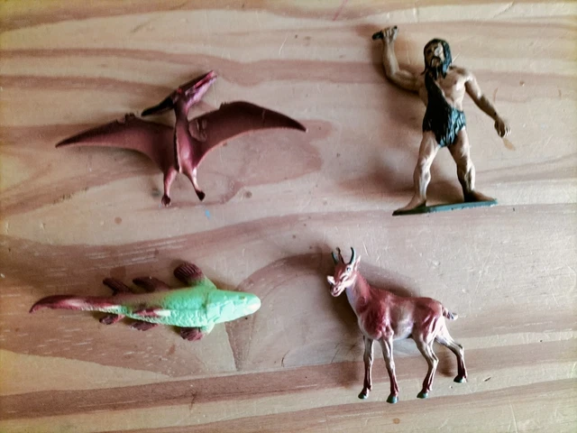 STARLUX PRÉHISTOIRE LOT de 4 dinosaures avec défauts EUR 7,00 - FR