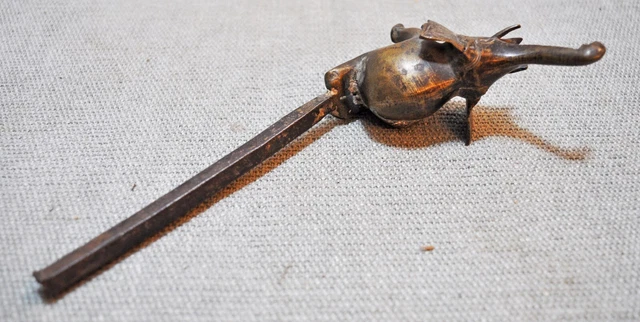 Original Old Antique Hand Crafted Engraved Brass Elephant Figure Wall Hook Hange 4