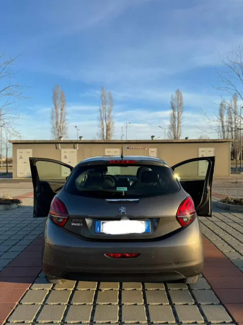 2018 Peugeot 208 BENZINA/GPL ANNO 2018