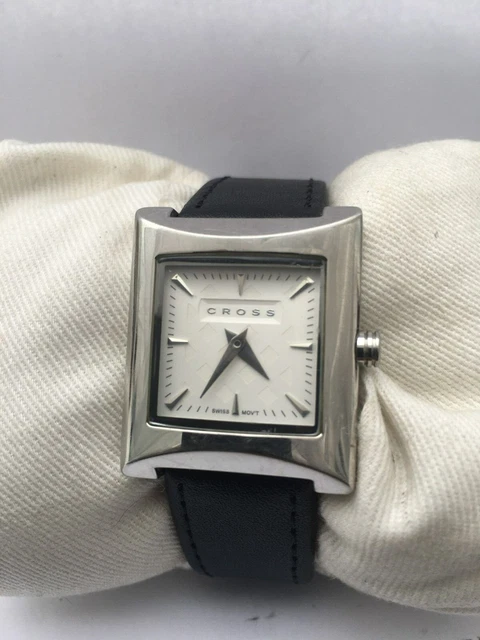 Montre Vintage Seiko Femme Quartz - Bracelet Plaqué Or, Cadran Champagne, Réf. 1N00-1B30 (Années 80)