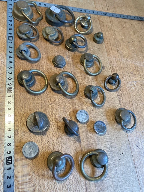 (N° 1 old tool /  Lot Ancien Bouchon En Laiton