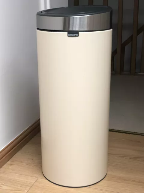 Brabantia 30l Soft Touch Lid Bin