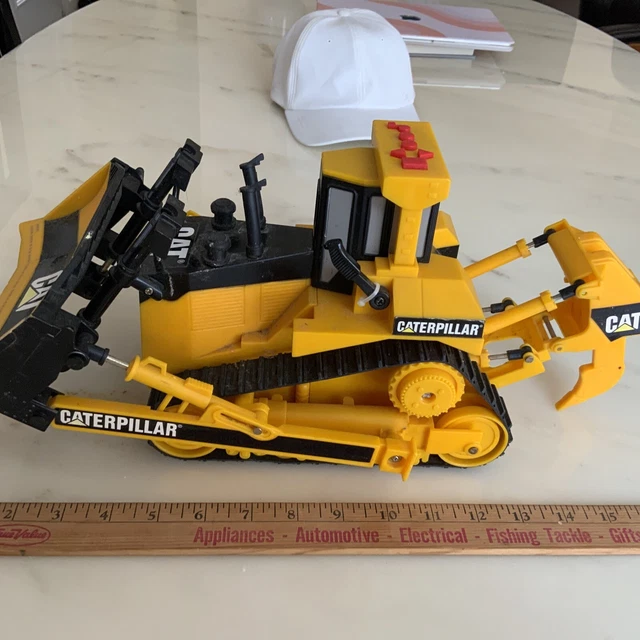 Toy State coupleof Industrial CAT39513 94