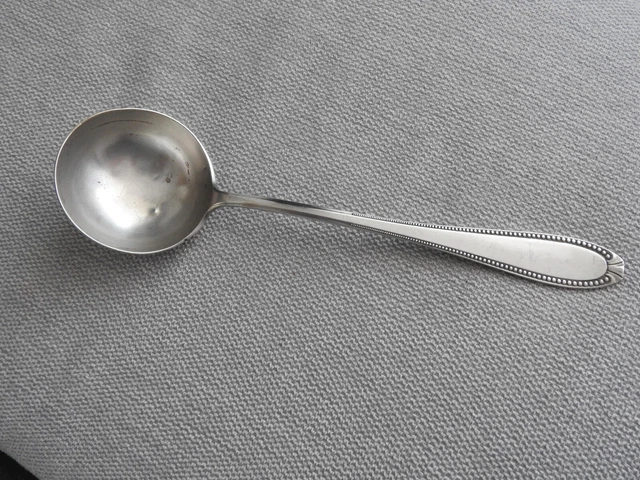 Ancienne Louche A Soupe En Métal Argente 12 R.s -Ménagère- Art De Table Couverts